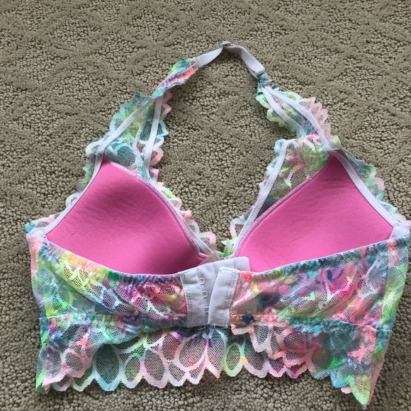PINK AND VICTORIA’s SECRET LACE BRALET - Picture 2 of 4